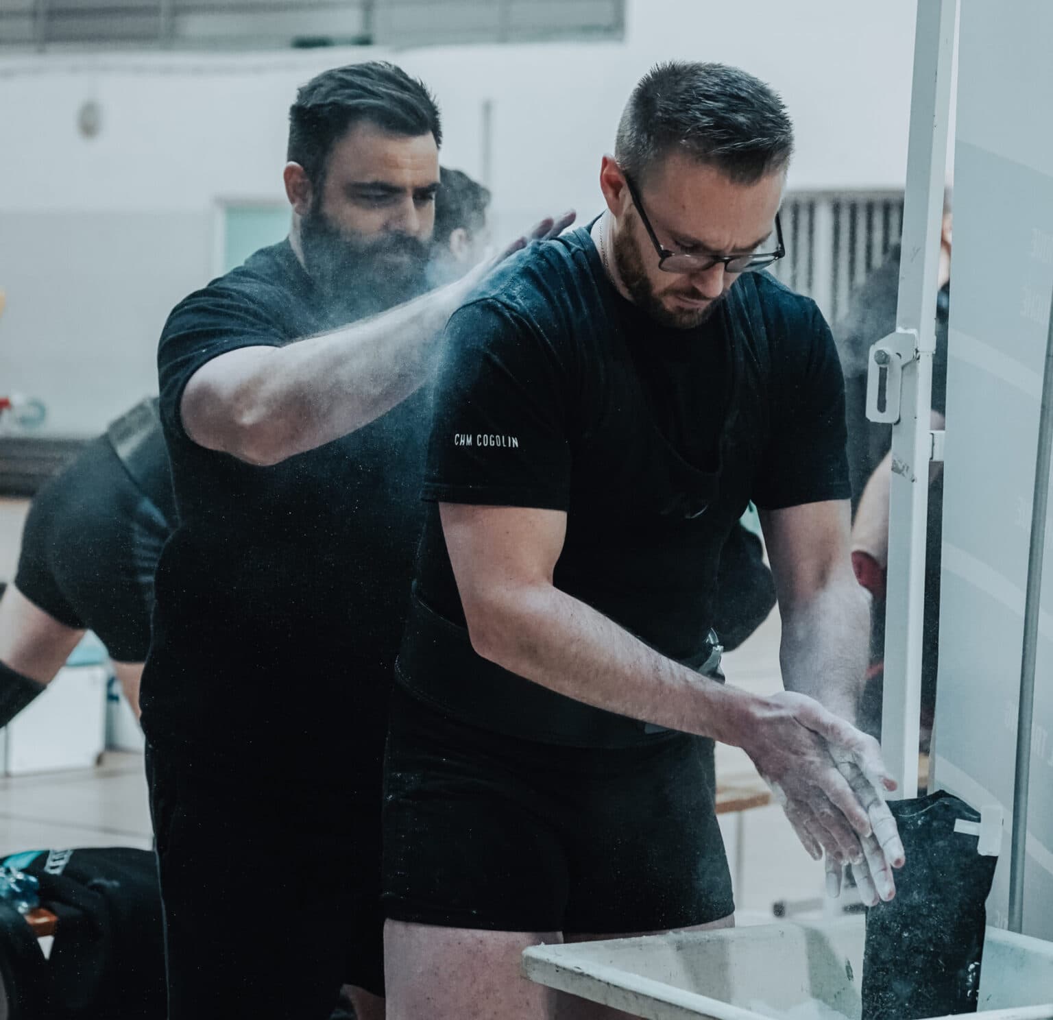 Maxime Labardin, coach diplômé et athlète de force athlétique de niveau national